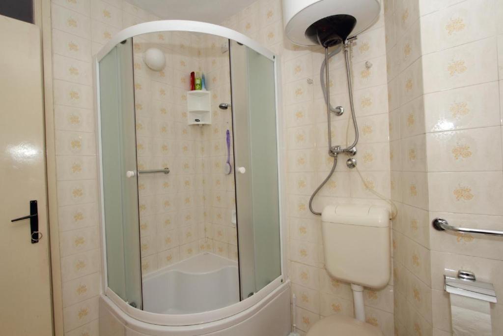 Nane Apartment *